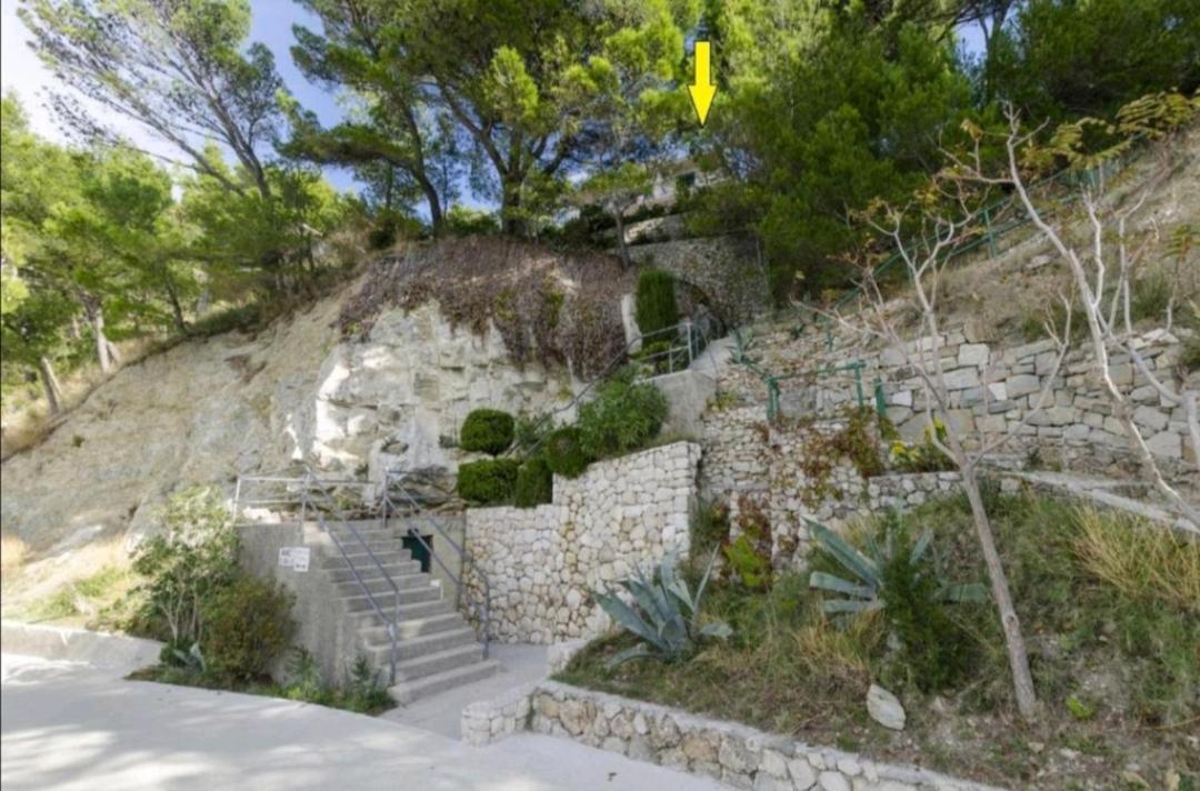 Apartmani Mares - 20 M From The Beach Brela Buitenkant foto