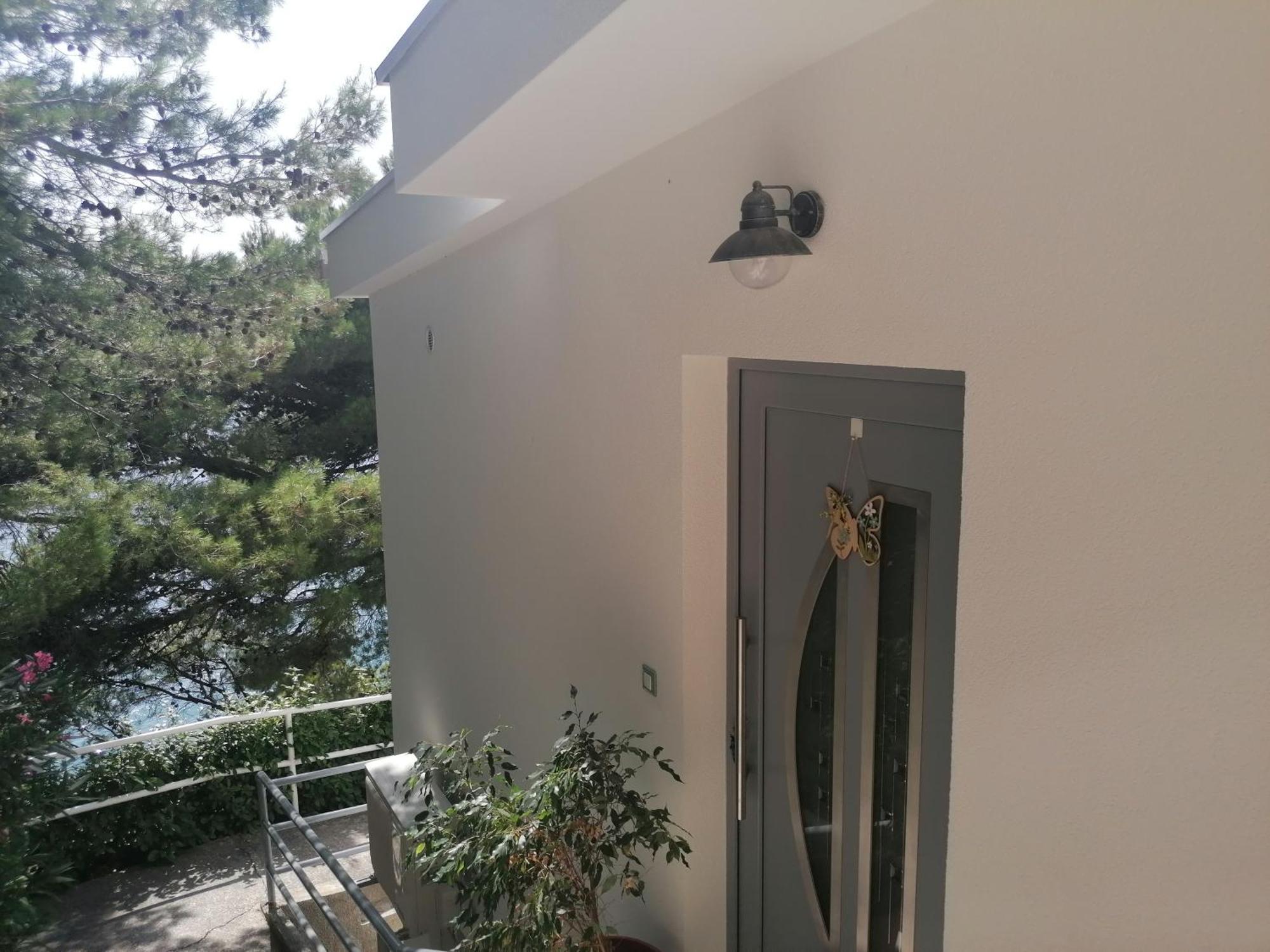 Apartmani Mares - 20 M From The Beach Brela Buitenkant foto