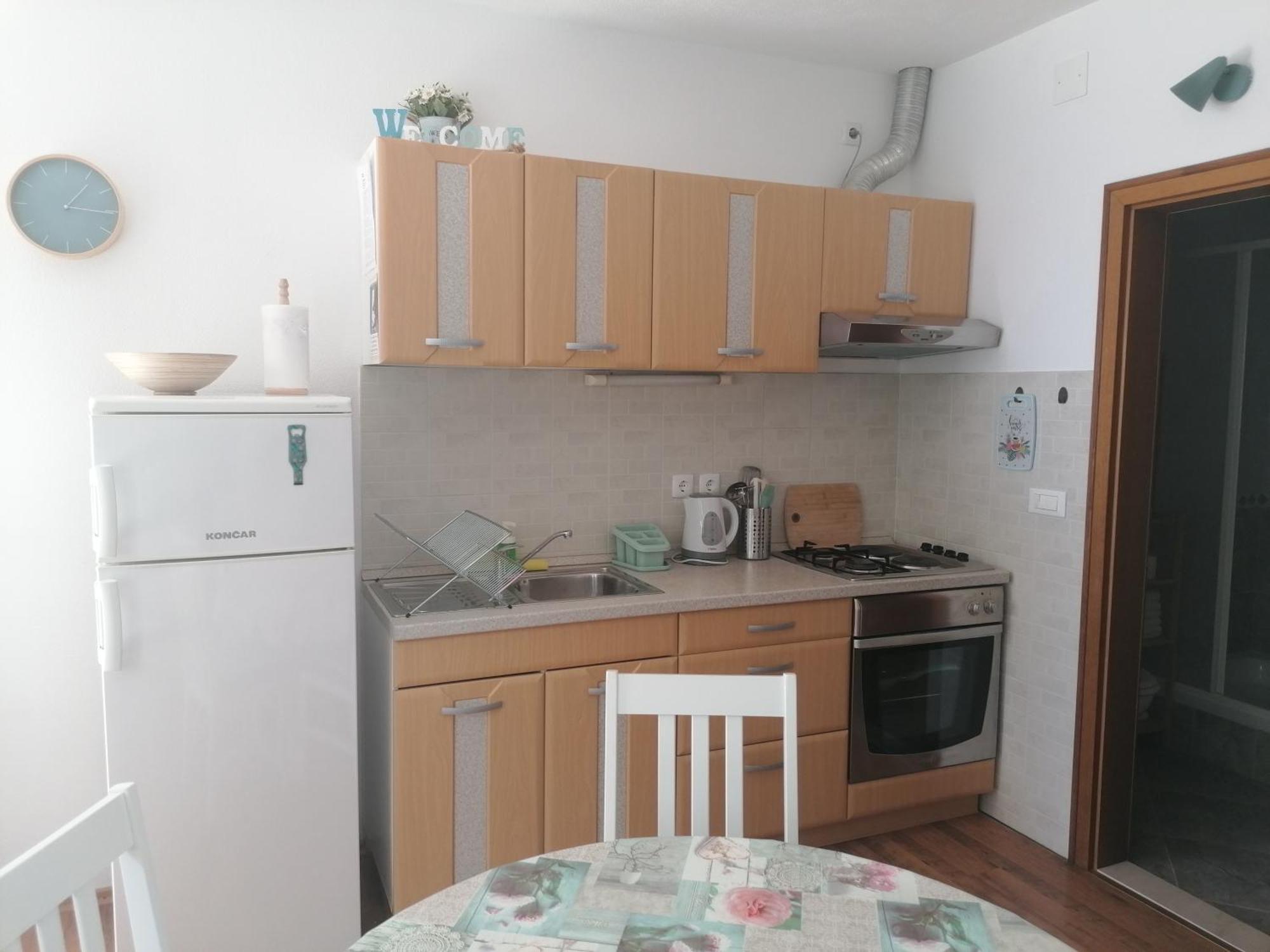 Apartmani Mares - 20 M From The Beach Brela Kamer foto